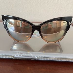 TOM FORD Anoushka sunglasses!